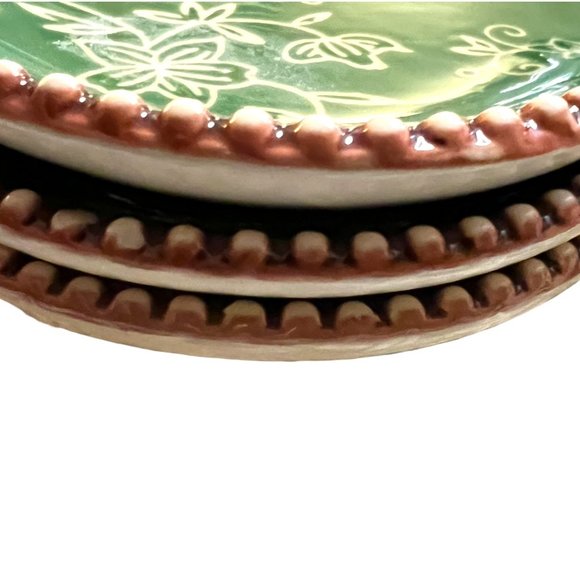 NWT & Rare! 3 TEMPTATIONS by Tara Floral Lace Green Plates Beaded Edge Stoneware - Picture 7 of 15